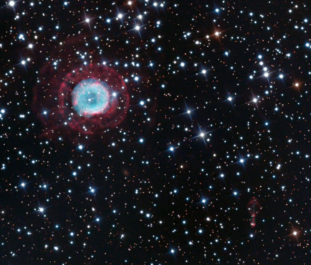 NGC 2438